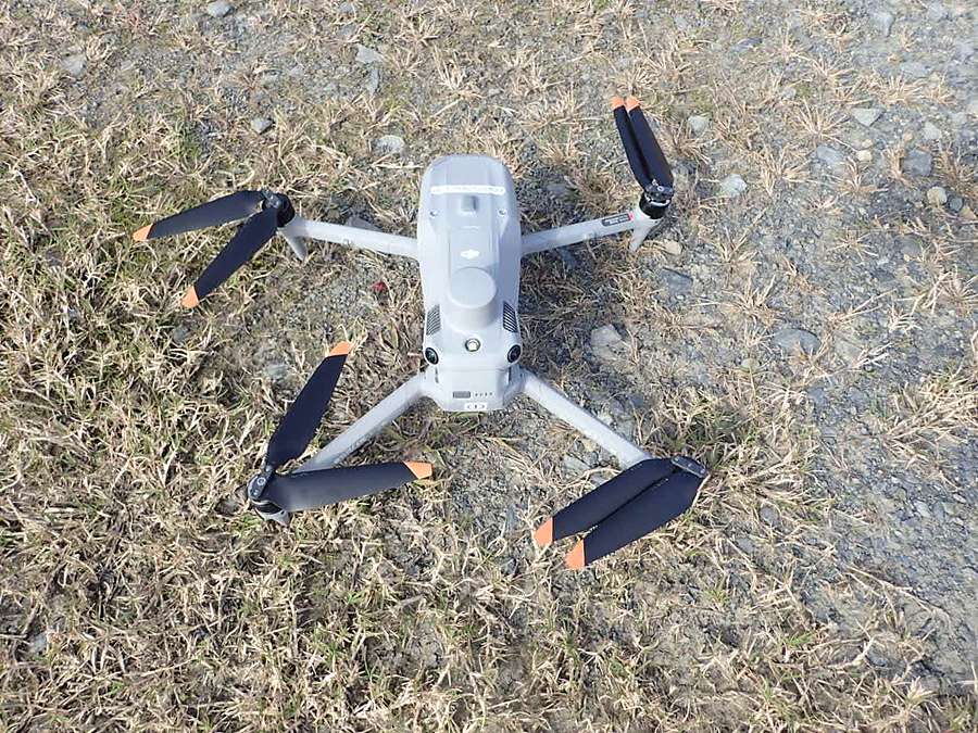 点検に使用しているドローンの機体